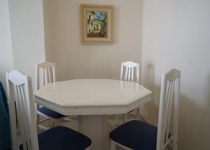 Fuentes De * Нерха